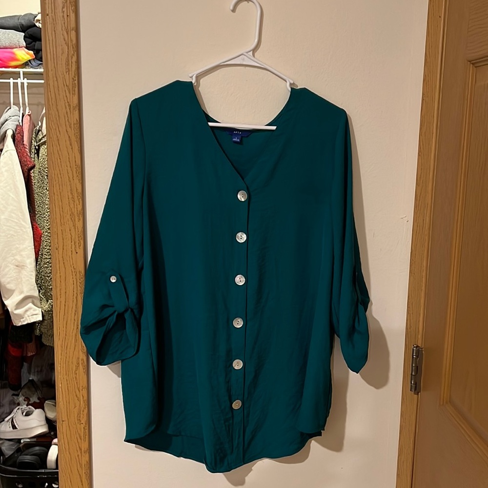 Apt. 9 Hunter Green Blouse